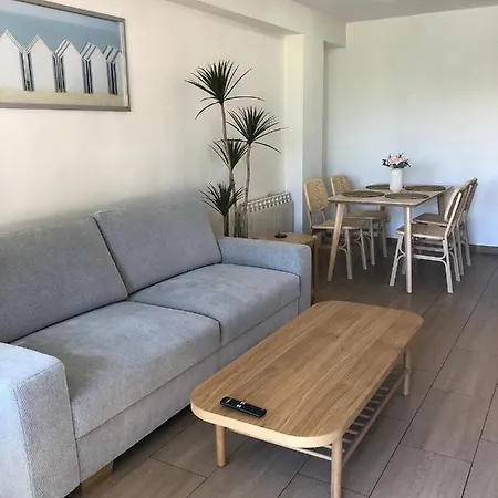 Apartamento Apartamento Familiar Con Piscina Y Ubicacion Ideal *
